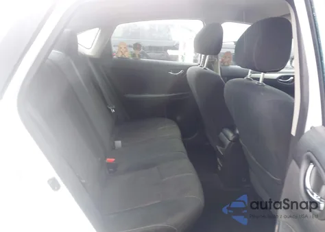 2018 Nissan Sentra S z USA, uszkodzony, nr VIN 3N1AB7AP4JY342029